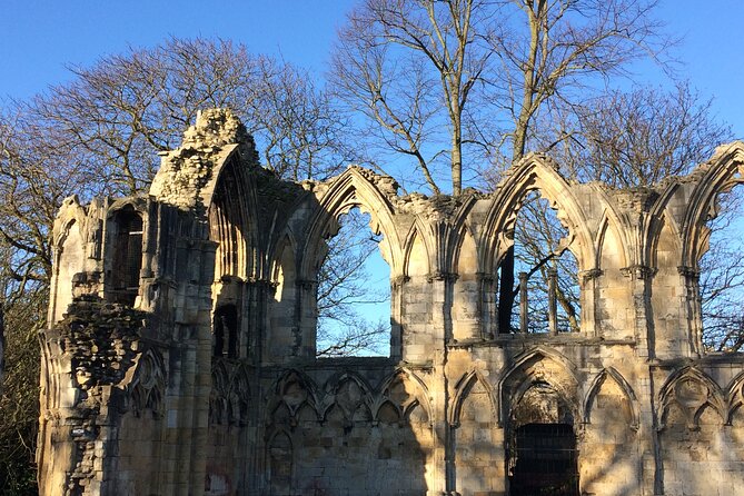 J & M York City Walking Tours - Guilds, traders, and the lower medieval city