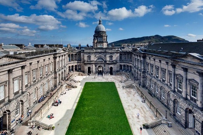 JK Rowling’s Edinburgh & the Writing of Harry Potter 4½hrs - Starting beneath the Balmoral clock