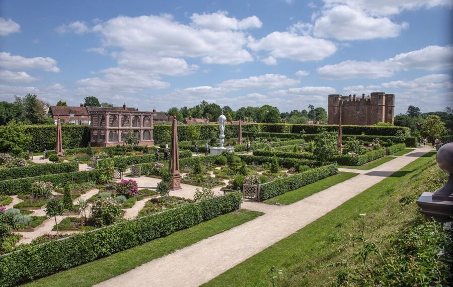 Kenilworth Castle and Elizabethan Garden Entry Ticket - Why Kenilworth Castle is more than a romantic ruin