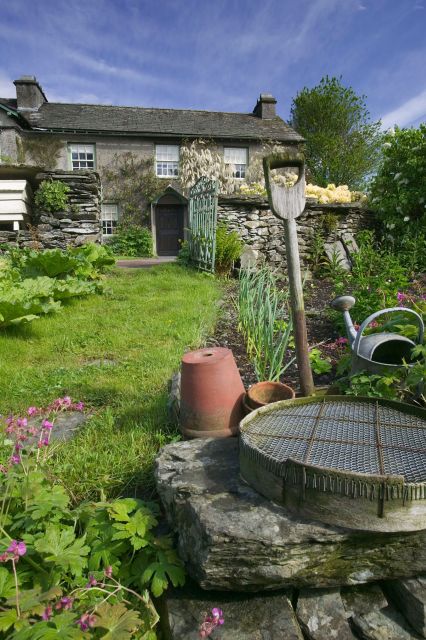 Lake District: Beatrix Potter Half-Day Tour - Hawkshead, the village pause