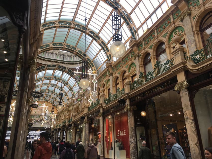 Leeds: 2-Hour Highlights Walking Tour - What the two hours feel like
