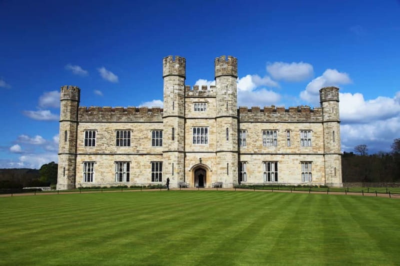 Leeds Castle, Canterbury, Dover, Greenwich & Free Snack Pack - Dover offers famous views, not a castle tour