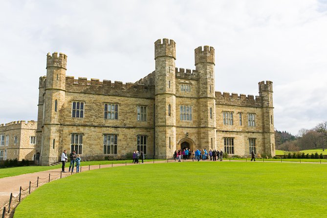 Leeds Castle, Cliffs of Dover and Canterbury Day Trip from London with Guided Cathedral Tour - Why this Kent day trip works