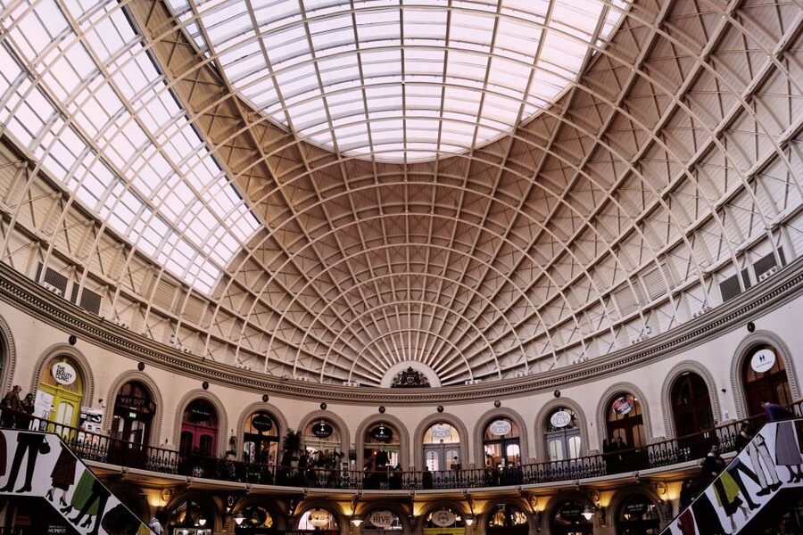 Leeds: Daily Guided City Center Walking Tour (10:30am) - Starting at Leeds Art Gallery and Town Hall