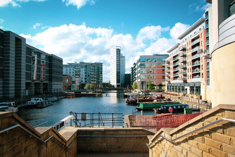 Leeds: Daily Guided City Center Walking Tour (10:30am) - Millennium Square and Leeds City Museum
