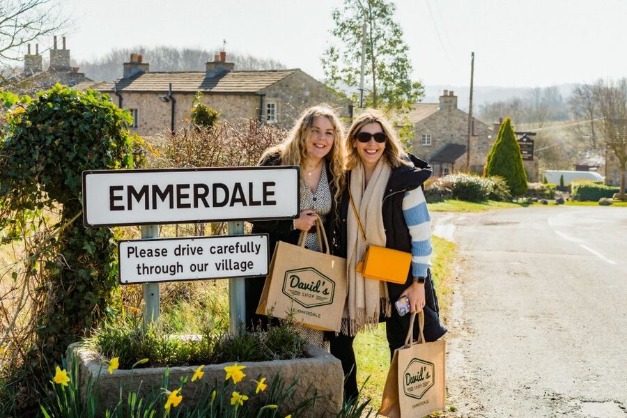 Leeds: Emmerdale Village Set Guided Tour - Walking through the Emmerdale village set