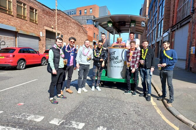 LIverpool beer or prosecco bike tour - A photo pause near the River Mersey