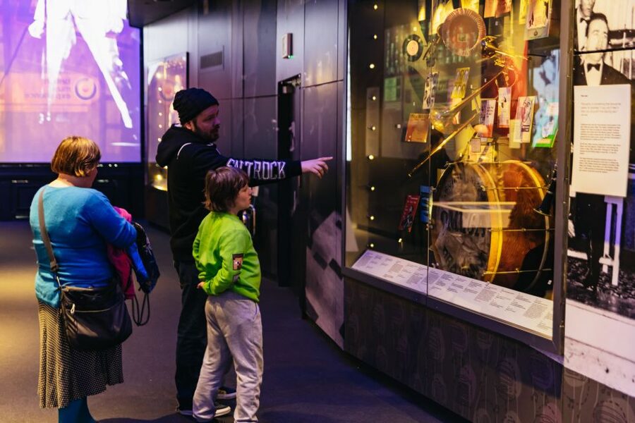 Liverpool: British Music Experience Ticket - From the 1950s to the modern charts