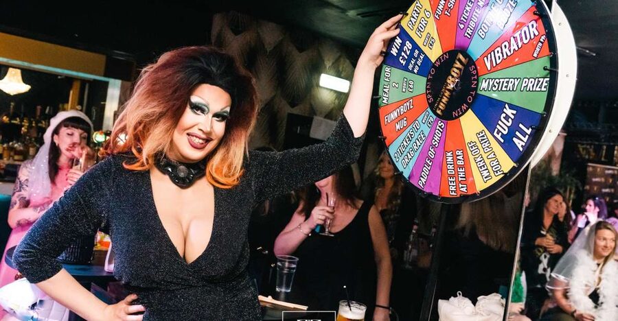 Liverpool: FunnyBoyz Benidorm Bingo Cabaret Show - Seating, views, and the optional meal