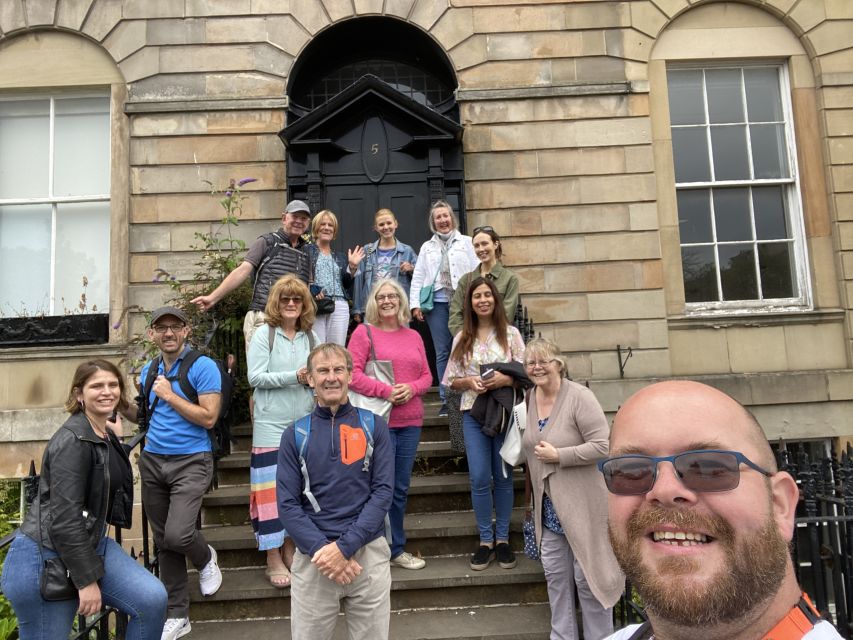 Liverpool: Guided City Walking Tour - Queen Victoria Monument and the finish