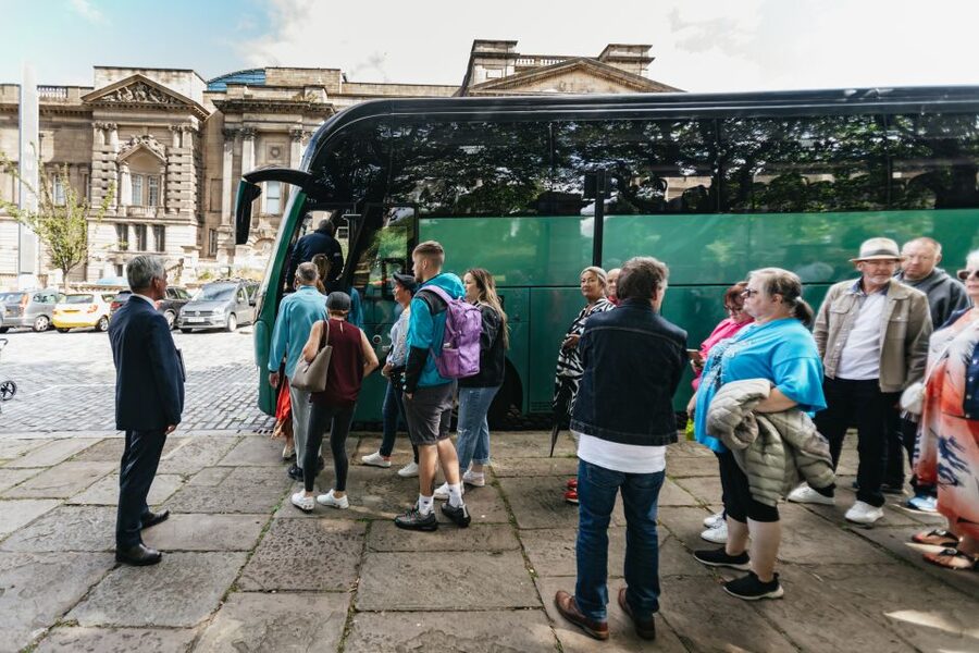 Liverpool: Official Peaky Blinders Coach Tour of Merseyside - The place where Changretta meets his fate