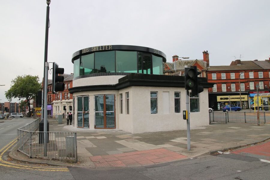 Liverpool: Private Beatles Tour - Transport, walking, and comfort