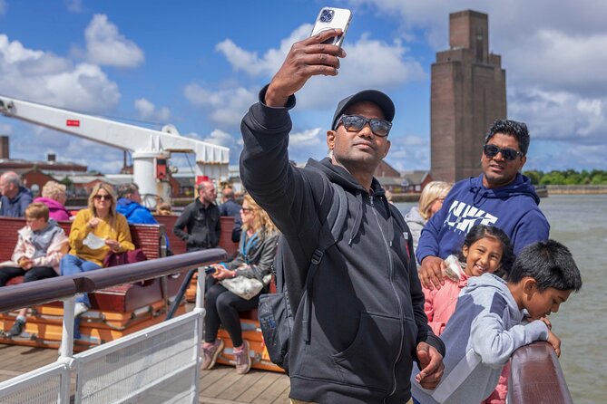 Liverpool: River Cruise & Sightseeing Bus Tour - Stop 3: Walker Art Gallery and the museum quarter