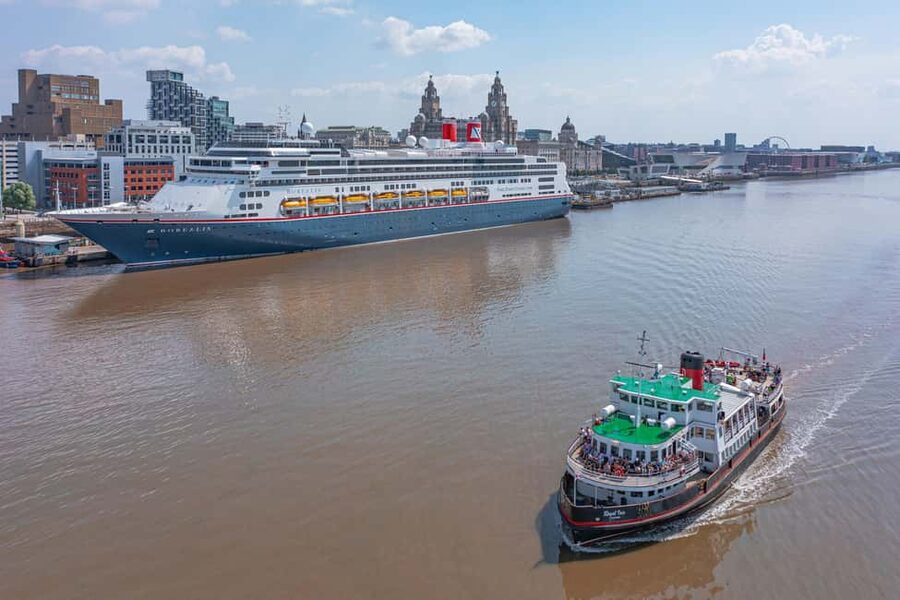 Liverpool: Sightseeing River Cruise on the Mersey River - The 3 Graces and Liverpool’s waterfront skyline