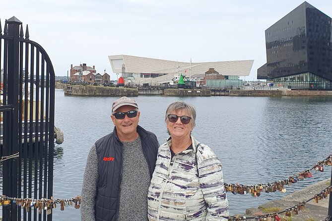 Liverpool with a Local: Walking Tour (10:30am) - Finishing at the Cavern Club and Queen Victoria Monument