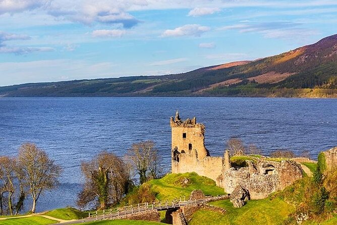 Loch Ness,Culloden Battlefield,Cawdor Castle & Much More From Inverness City - Cawdor Castle, Macbeth and seasonal planning