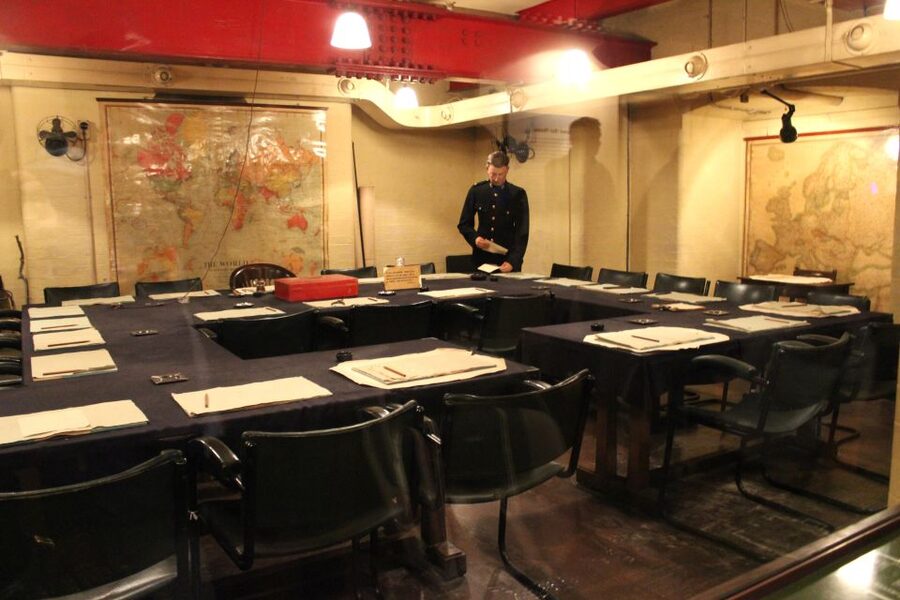 London: 30 Top Sights and Churchill War Rooms Tour - Inside Churchill’s underground headquarters