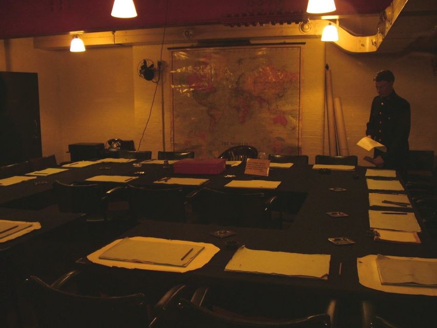London: 30 Top Sights and Churchill War Rooms Tour - How much walking should you expect?