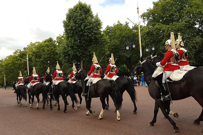 London 30 Top Sights with Fun Local Guide - London Bridge and the final skyline