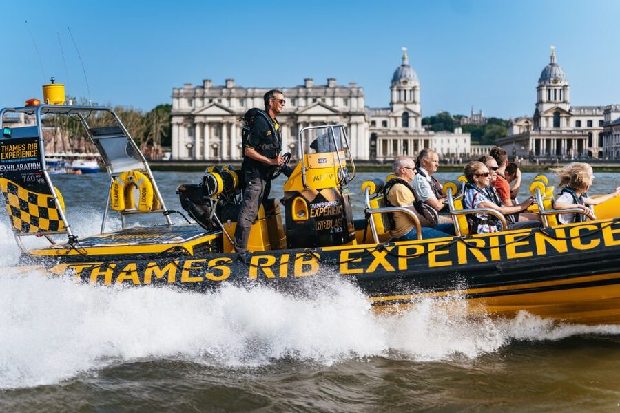 London: 45-Minute Speedboat Sightseeing Tour - Westminster Pier or Embankment Pier