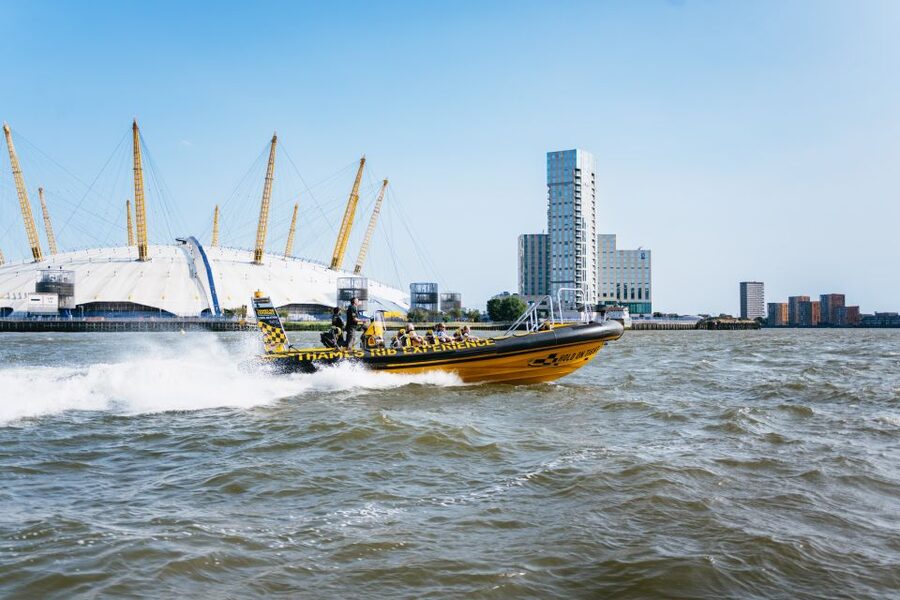 London: 45-Minute Speedboat Sightseeing Tour - The Shard, London Bridge, and HMS Belfast