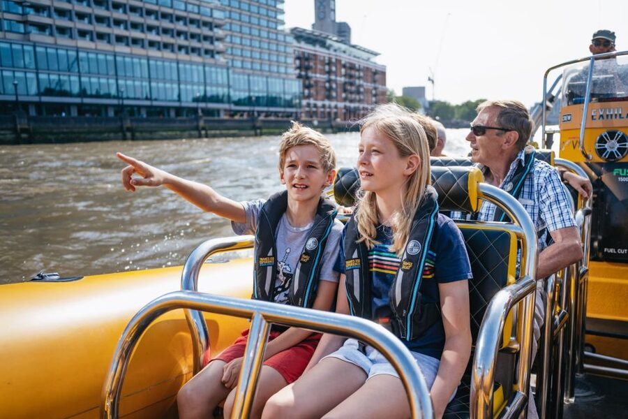 London: 45-Minute Speedboat Sightseeing Tour - Is $77 a fair price?