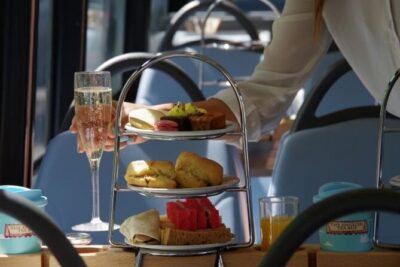 London Afternoon Tea Bus with Panoramic Tour