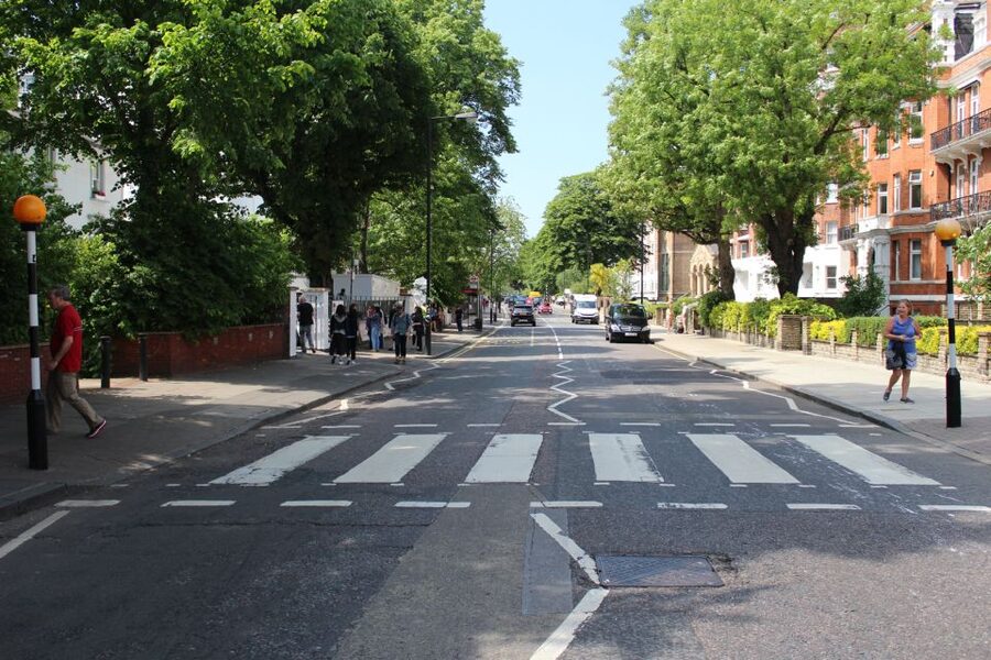 London: Beatles Tour by Black Taxi - Why a Black Taxi Works for Beatles London