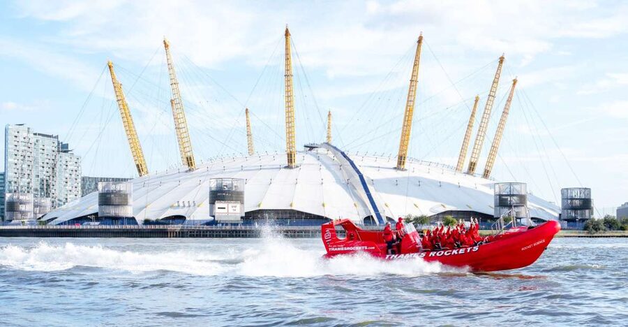 London: Break the Barrier Speed Boat Ride - What the guides and skipper add