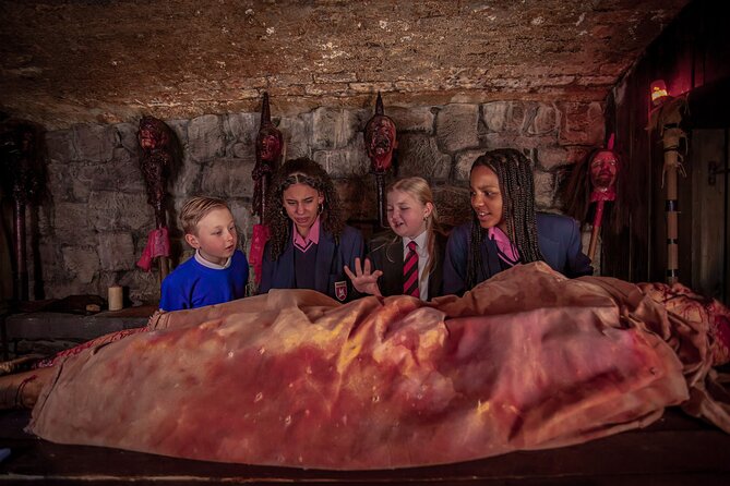 London Bridge Experience and Tombs - When the history ends and the haunted house begins