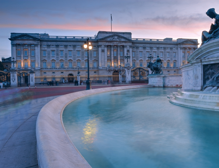London: Buckingham Palace and Royal London Walking Tour - The garden, lake, and quieter end to the visit