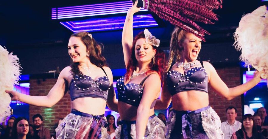 London: Burlesque Cabaret Show in the West End - Why the dress code is part of the fun