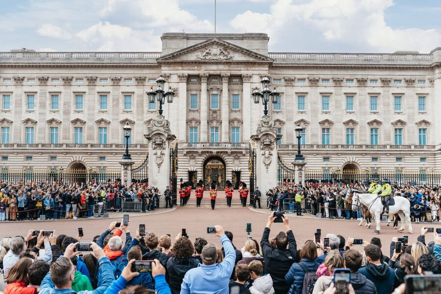 London: Changing of The Guard Tour - Key points at a glance