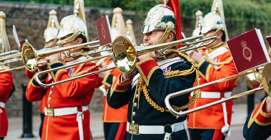 London: Changing of The Guard Tour - The real value of the $15 price