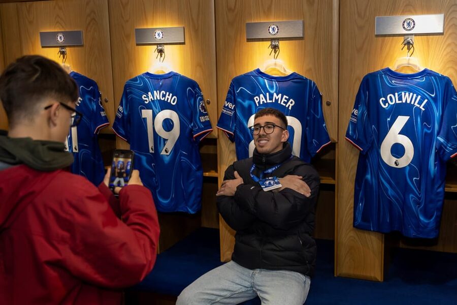 London: Chelsea FC Museum and Stamford Bridge Classic Tour - Starting at the Chelsea FC Museum