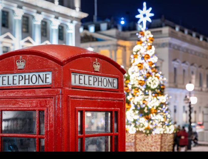 London: Christmas Lights Nighttime Bus Tour with Live Guide - The guide matters more than the bus