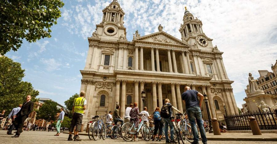 London: Classic Gold 3.5-Hour Bike Tour - Buckingham Palace and the limits of the Changing of the Guard
