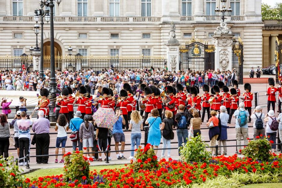 London: Classic Gold 3.5-Hour Bike Tour - St. Paul’s Cathedral and the ride back across the Thames