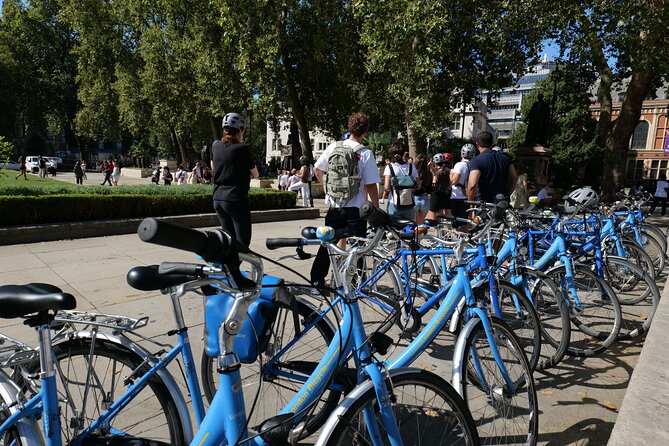 London Classic Landmarks Bike Tour with Local Guide - Trafalgar Square and the West End