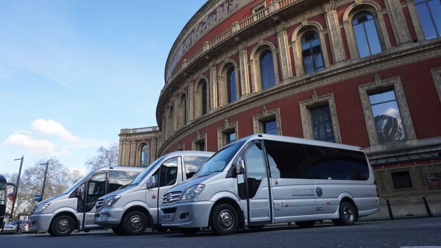 London: Custom Private Tour by Car - A private car is a smart first look at London