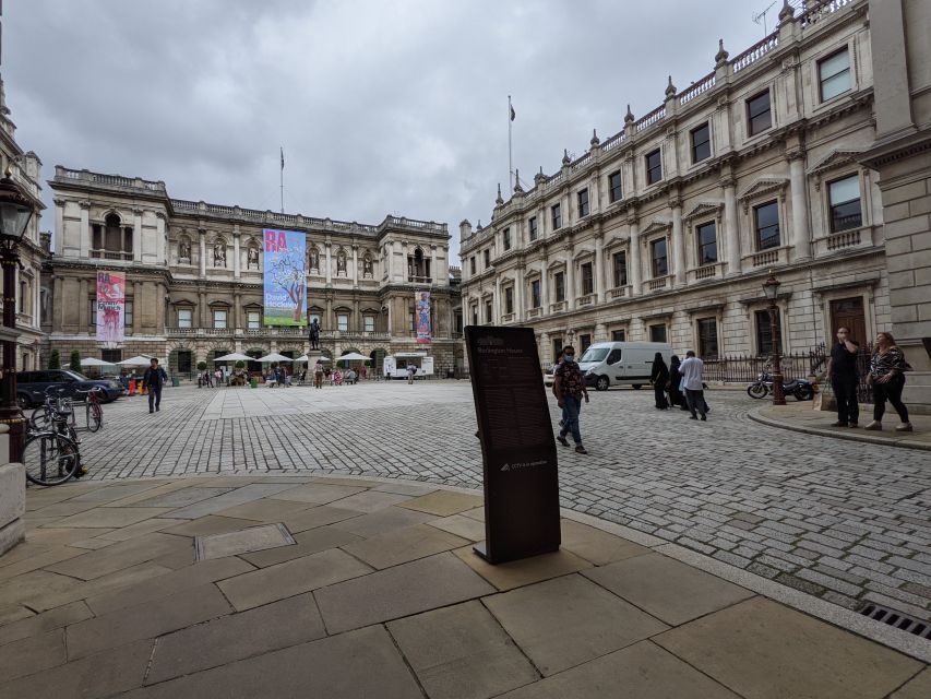 London: Custom Private Tour by Car - Comfort, accessibility, and the private vehicle