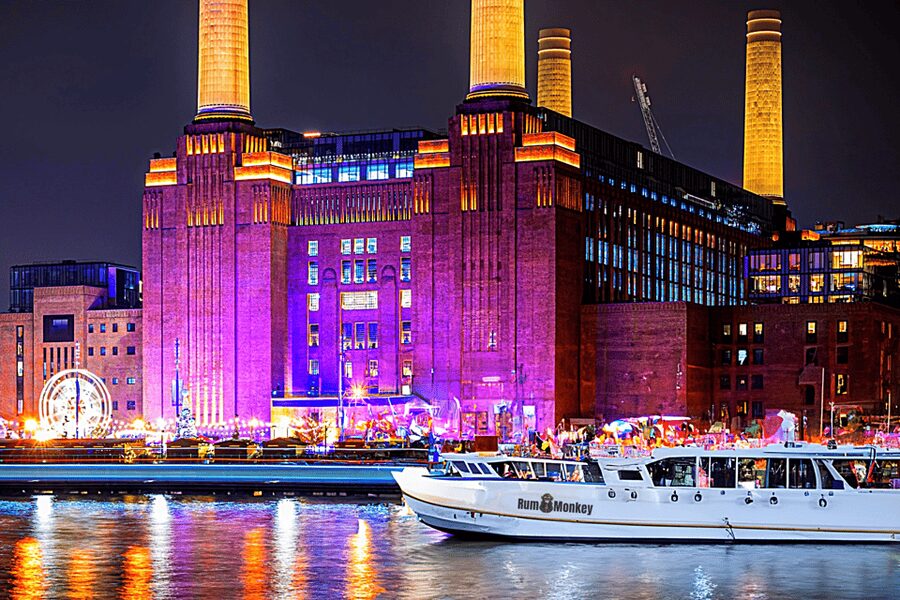 London: Dark Comedy on Iconic Battersea Barge - A dark comedy show with Battersea views
