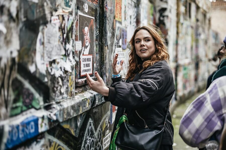 London: East End Street Art Tour and Spray Painting Workshop - Who will enjoy this most?