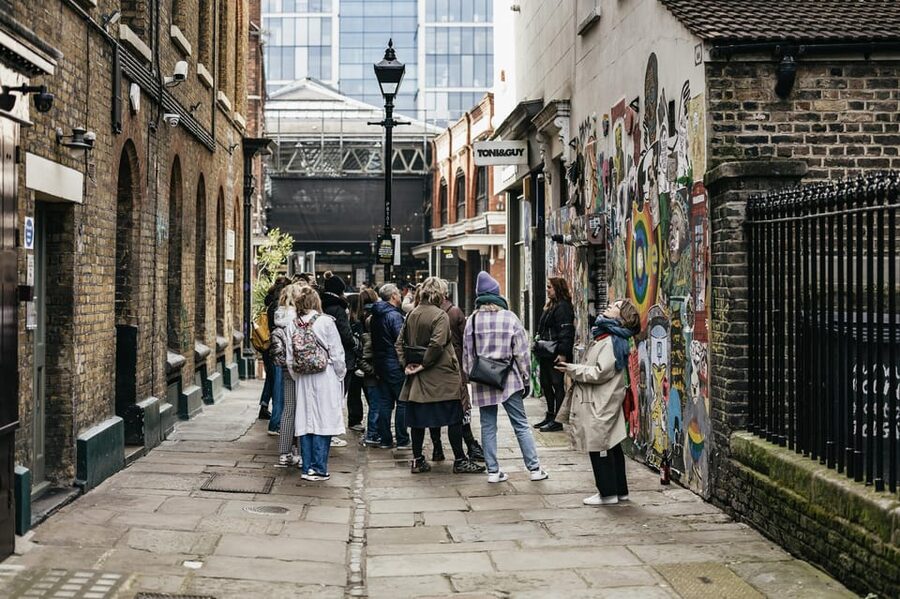 London: East End Street Art Tour and Spray Painting Workshop - Practical details that can shape your day