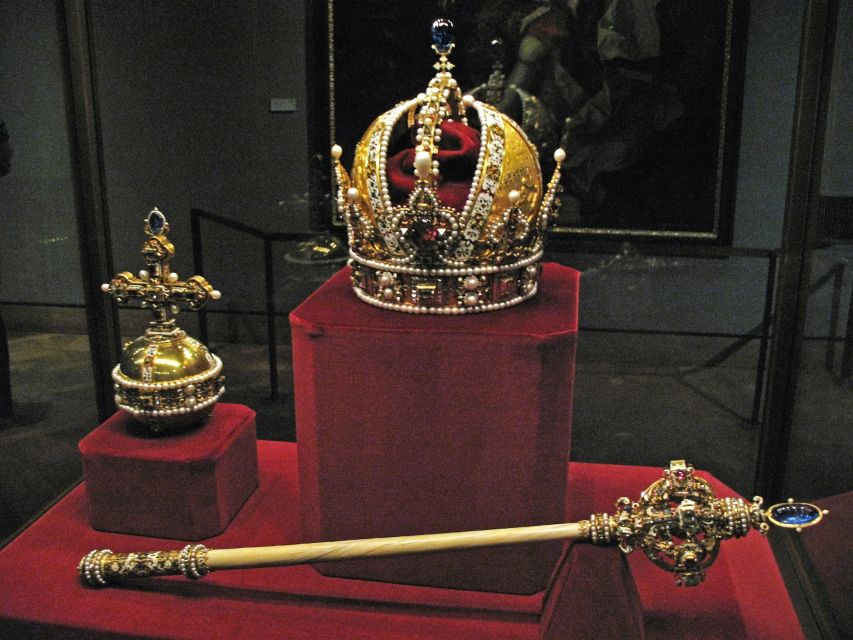 London: Easy Access Tower of London and Crown Jewels Tour - How much value do you get for $120?