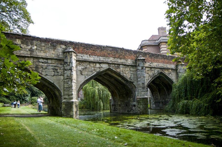 London: Entry Ticket to Eltham Palace and Gardens - Start with the Courtaulds Art Deco home