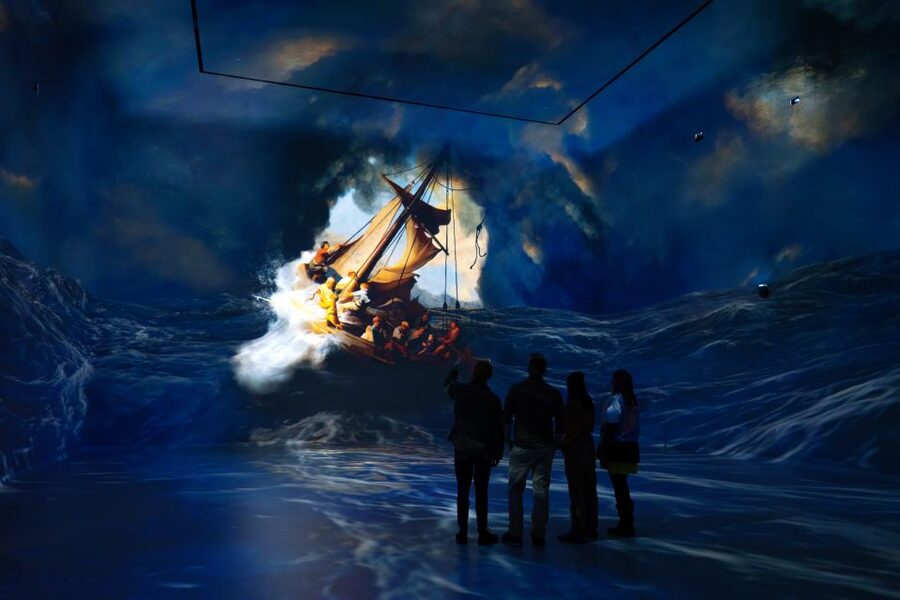 London: Entry Ticket to Frameless Immersive Art Experience - Music, motion, and the calm side of FRAMELESS