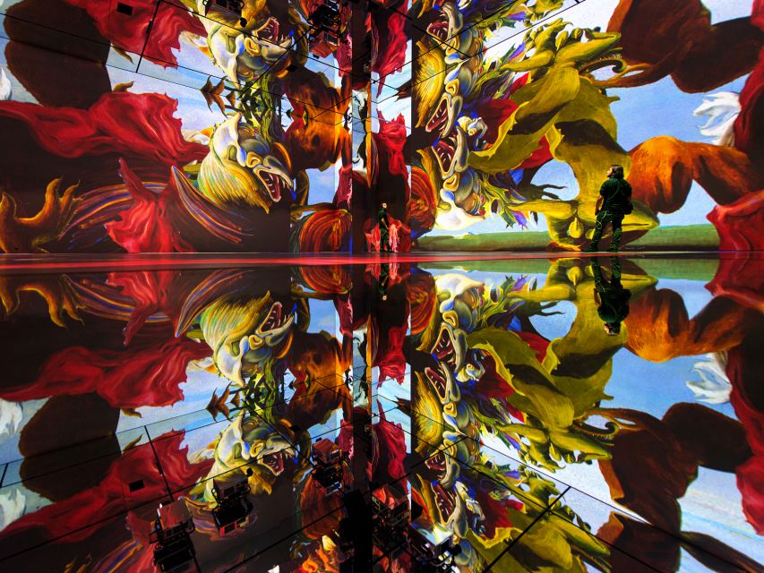 London: Entry Ticket to Frameless Immersive Art Experience - The first gallery: art that moves around you