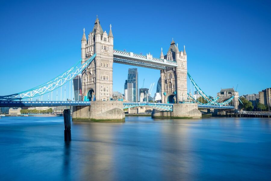 London: Full-Day London Bus Tour - The Tower of London and the Crown Jewels