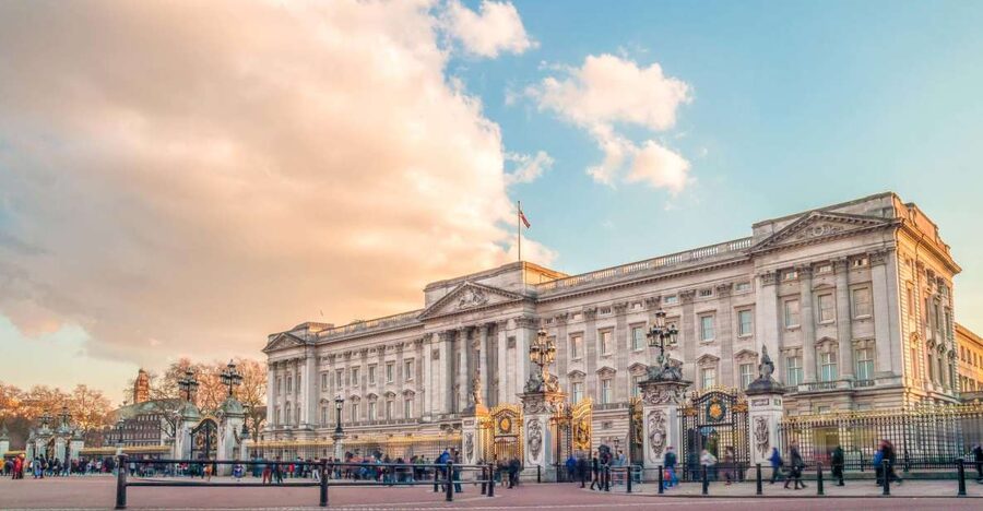 London: Full-Day London Bus Tour - Deciding on the London Eye option